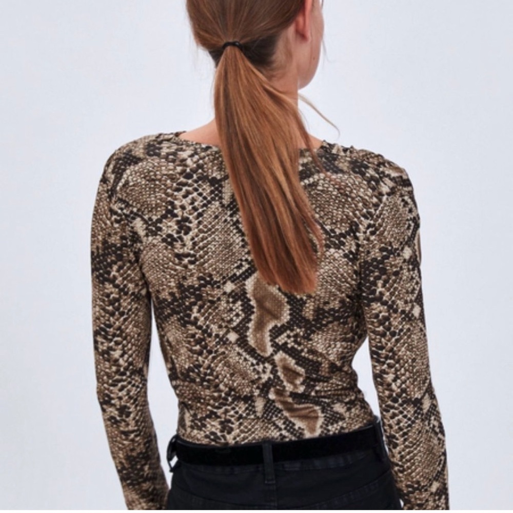 Zara Beige Snake Print Top - Picture 2 of 8